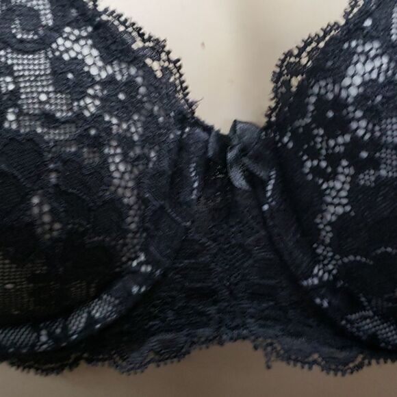 VICTORIA'S SECRET BLACK LACEY DREAMS ANGELS LINED DEMI BRA, SIZE 34D - Picture 4 of 8